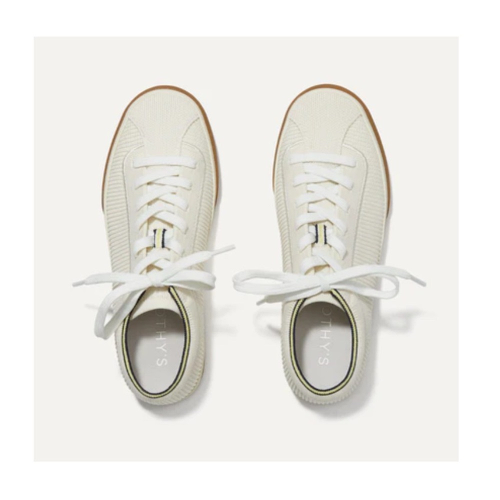 Women's Rothy’s Cream-Vanilla Sneakers EUC size 9